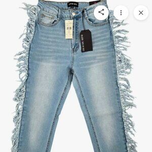 Fashion Nova Iva Frayed jeans 2x
